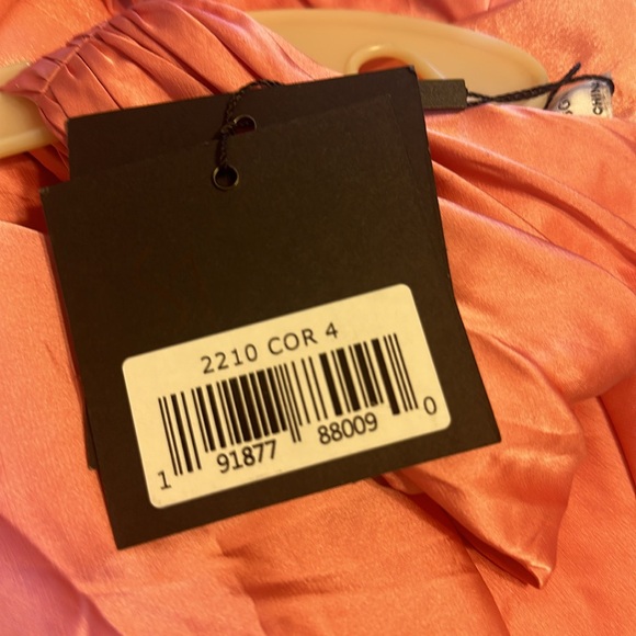 ✔️#65B BNWT MAC DUGGAL
One Shoulder Embellished Satin Gown #2210 - Picture 6 of 8